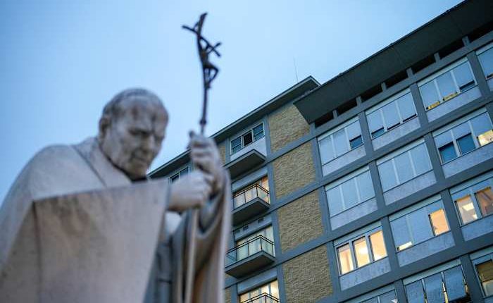 Pope spends quiet first night in hospital, continues drug therapy and reads papers, Vatican says