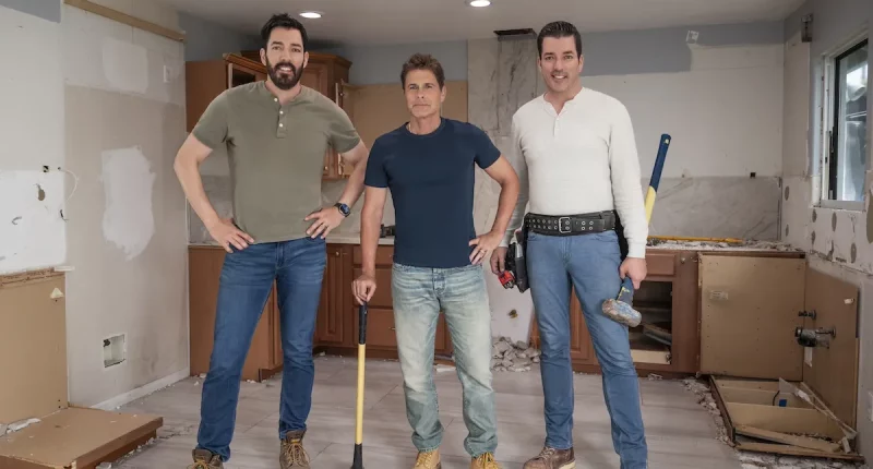 Rob Lowe Gets His Hands Dirty in 'Celebrity IOU' Season Premiere 