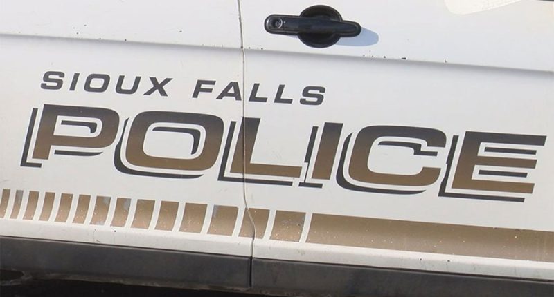 South Dakota officer pays for 75-year-old's hotel room to keep warm