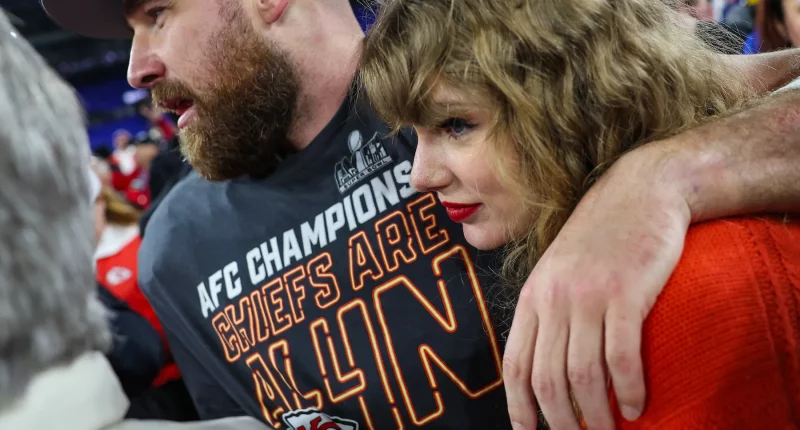 Taylor Swift's Surprising Dinner Order During Double Date With Travis Kelce and the Mahomes Before Super Bowl