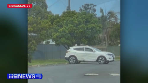 Woman tracks allegedly stolen car using airpods.