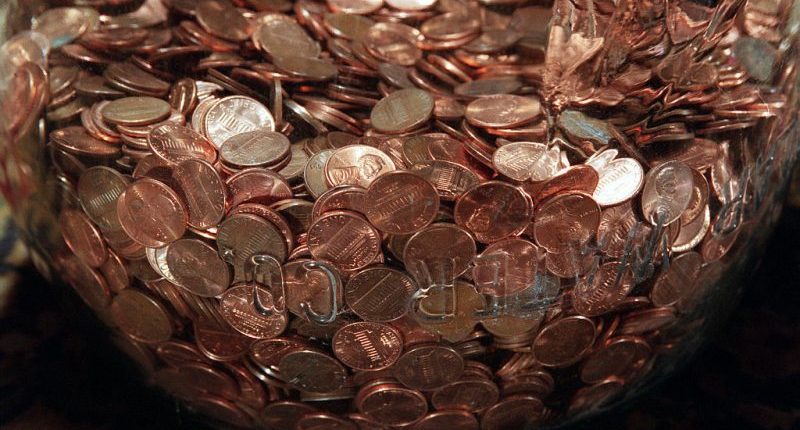 Trump directs Treasury to stop making pennies