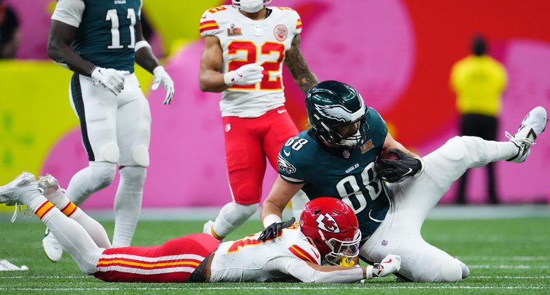 Tubi Super Bowl Livestream Splits Viewers: “Buffer Bowl” Complaints Mix With “MVP” Streamer Praise