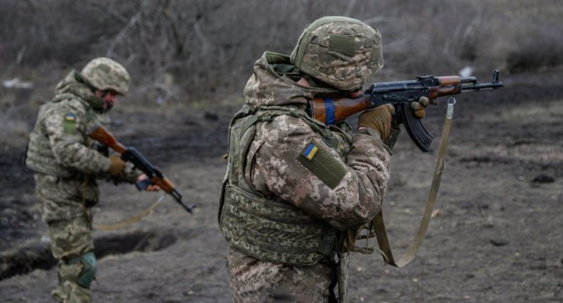 Ukraine selling arms to cartels? Tucker Carlson claims rebutted
