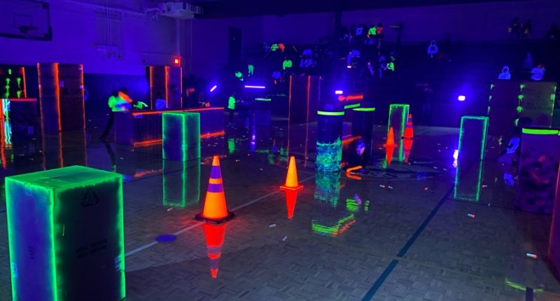 Vintage market, glow volleyball and more | Weekend events in the Tri-Cities