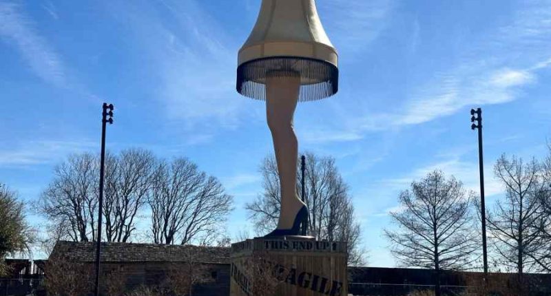 Warner Bros. demands removal of Chickasha's iconic leg lamp