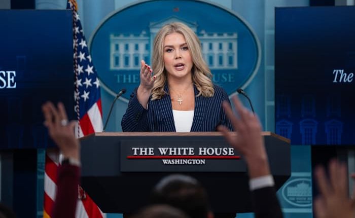 White House says it has the right to punish AP reporters over Gulf naming dispute