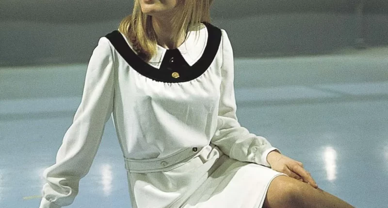 Why Marianne Faithfull's 'As Tears Go By' Hurts to Hear