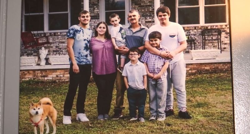 5 Tennessee boys left orphaned after parents die within a week of each other