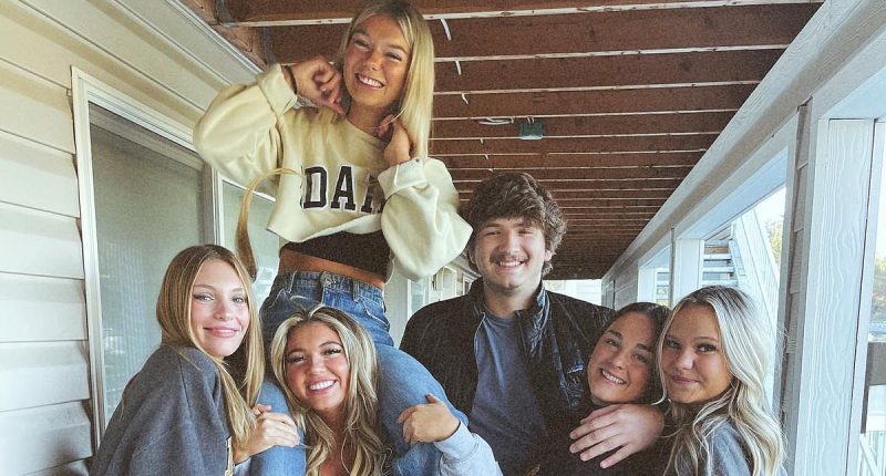 911 call reveals harrowing aftermath of Idaho quadruple murder