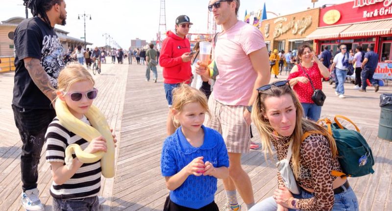 A beach day in March? Warm temps drive NYers to beaches of Coney Island