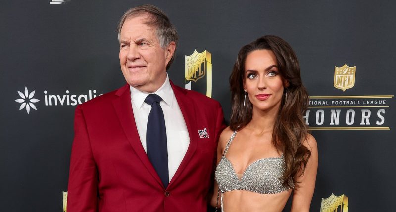 Belichick sparks concern from fans as he struggles to walk straight