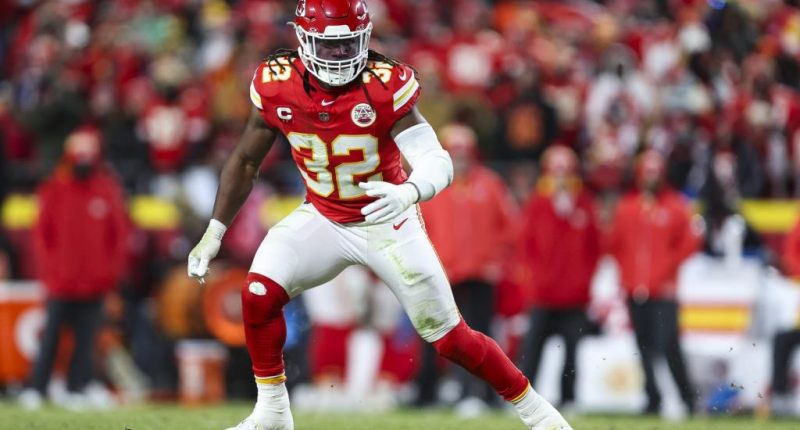 Chiefs re-sign linebacker Nick Bolton to $45 million contract