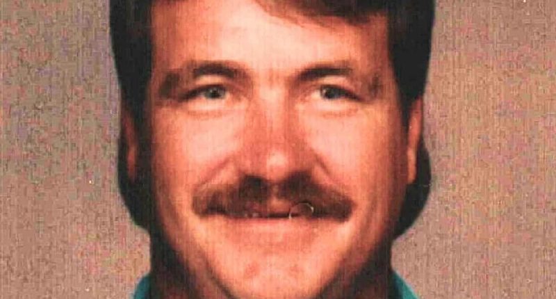 Double-murderer Brad Sigmon is executed by firing squad