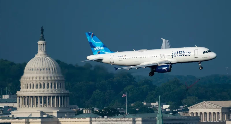 FAA opens probe on why flights approaching Ronald Reagan airport received false alerts of nearby aircraft