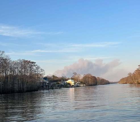 Firefighters working to contain wildfires in North, South Carolina