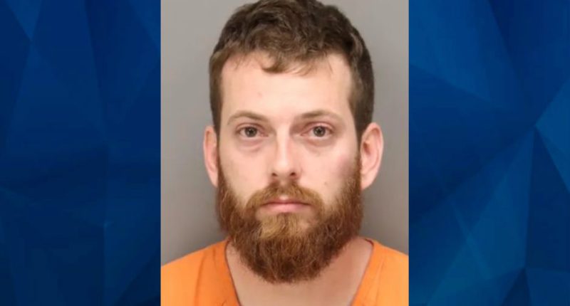 Florida Felon Points Gun at Bar Patron After Karoake Night Ruined by Malfunctioning Equipment