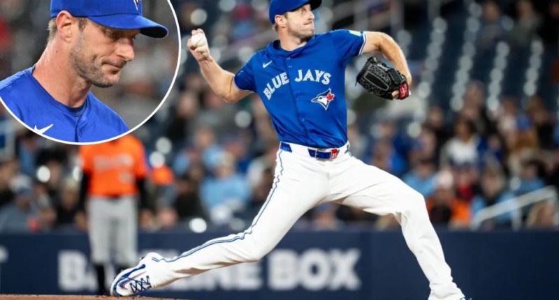 Max Scherzer goes on IL after leaving Blue Jays debut early