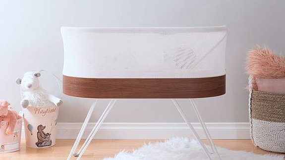 Outrage as company demands bassinet back after influencer's baby dies