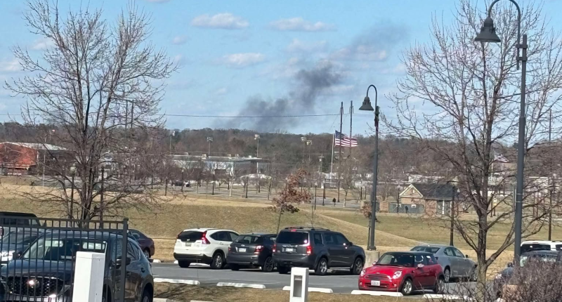 Small plane crashes near Pennsylvania airport, sends smoke billowing