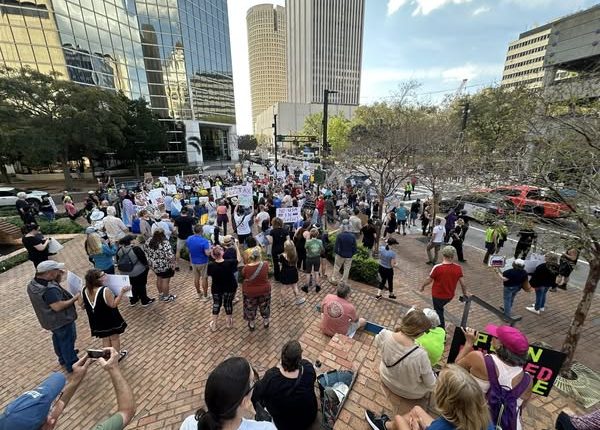 Tampa protesters stand with Ukraine as U.S. pauses military aid