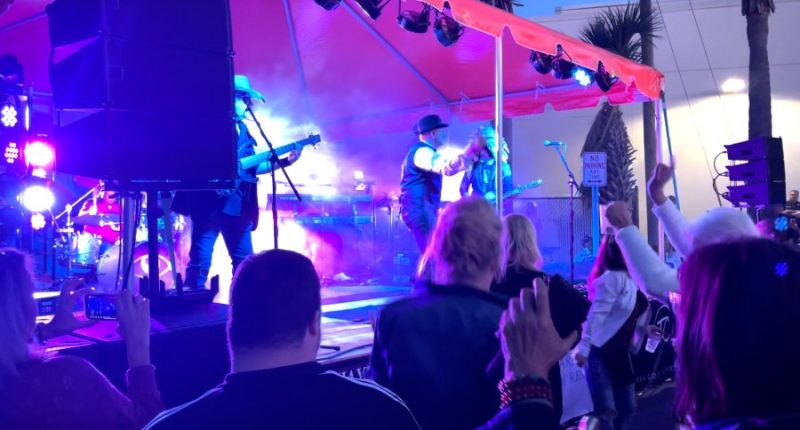 Treasure Island's Ricky T's is back open for business