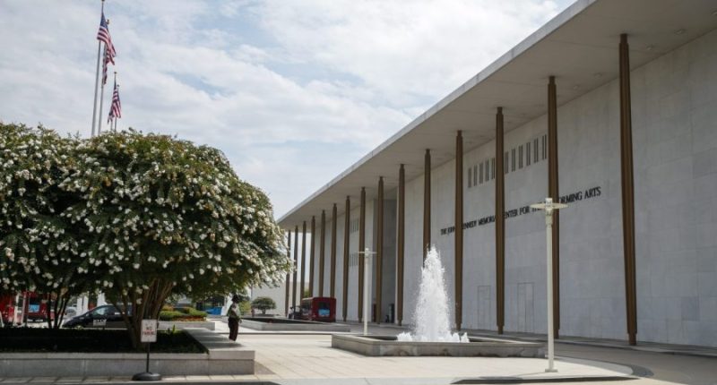 Trump 'disappointed,' vows to 'fix' Kennedy Center after first tour