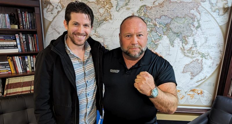 Why murdered InfoWars reporter refused to leave unsafe neighborhood