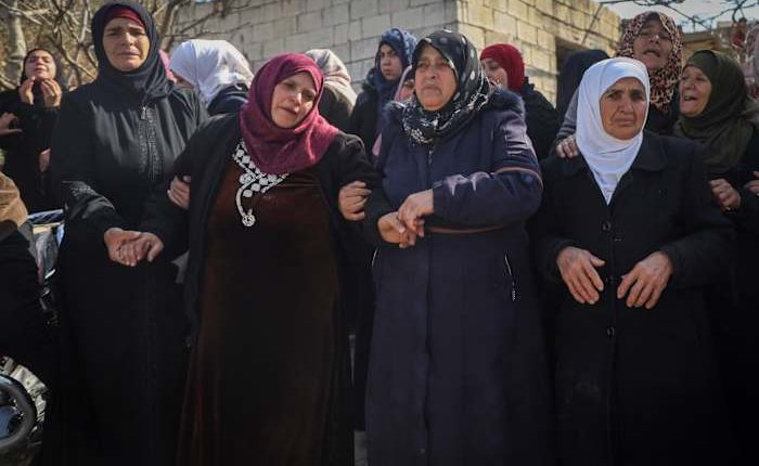 2 days of clashes and revenge killings in Syria leave more than 600 people dead