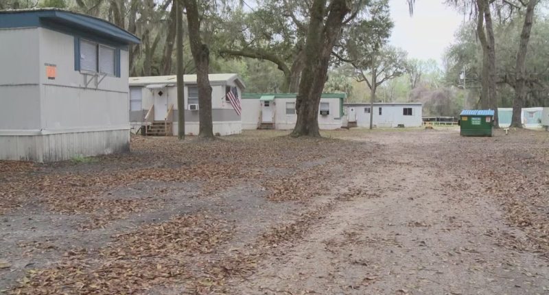 All sex offender tents removed from behind Putnam County Sheriff's Office