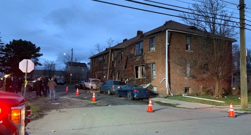 Apparent explosion, fire injures about a dozen in Detroit apartment building