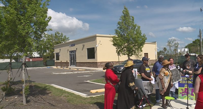 Brentwood residents oppose business center plan