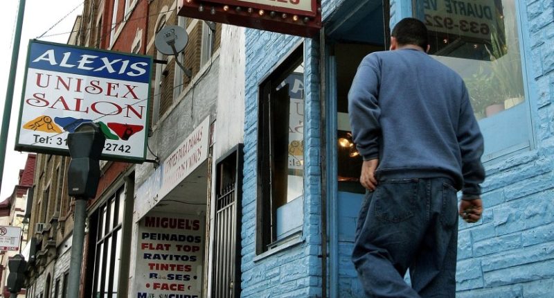 Chicago neighborhood calms after ICE raids fail to materialize