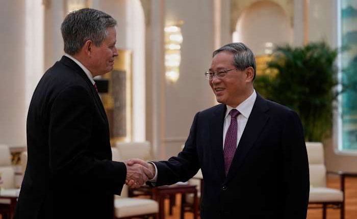Chinese Premier meets pro-Trump US Senator Daines and calls for dialogue instead of confrontation