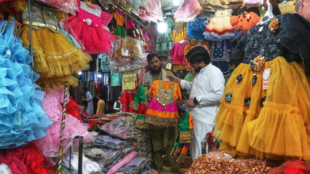 Eid al-Fitr 2025: When is it and how do Muslims celebrate the holiday?