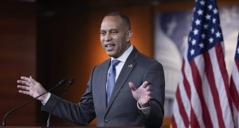 Hakeem Jeffries calls for Defense Secretary Pete Hegseth to resign
