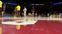 Hall of Famer stops by South Carolina practice ahead of Indiana matchup
