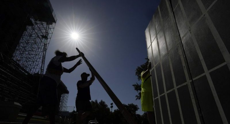 High heat in Texas prisons unconstitutional: judge