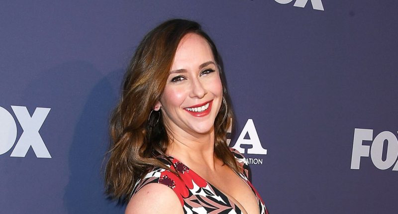 How Jennifer Love Hewitt Plans to 'Create a Balance' With Her Daughter