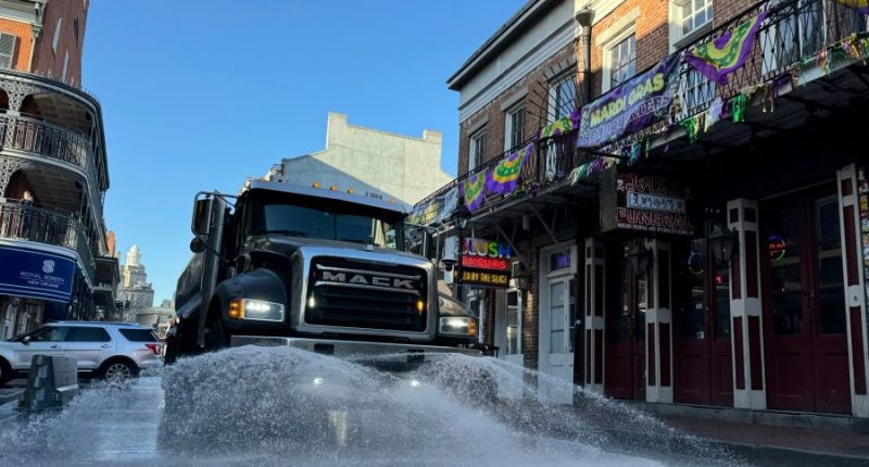 How New Orleans cleans up the waves of trash left behind after Mardi Gras