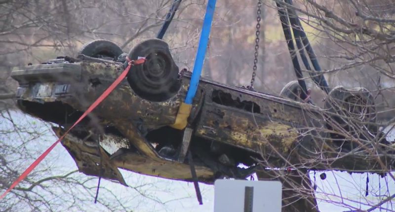 Human remains found inside of car pulled from Fox River in Illinois