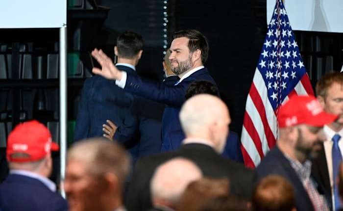 In Michigan, Vance says US manufacturing can rebound despite tariff jitters and falling markets