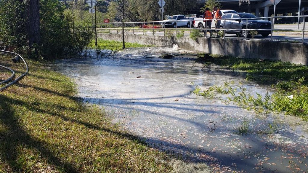 JEA: Water main break along San Jose Boulevard fixed; I-295 North off-ramp in area to close Thursday
