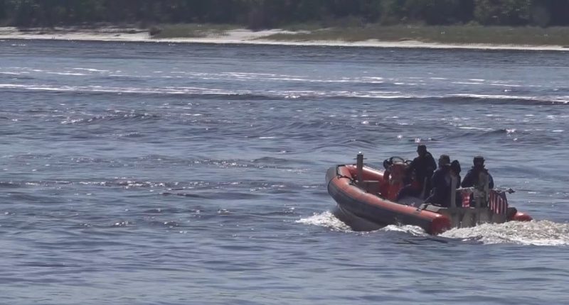 Jacksonville family helps Coast Guard search for missing boaters