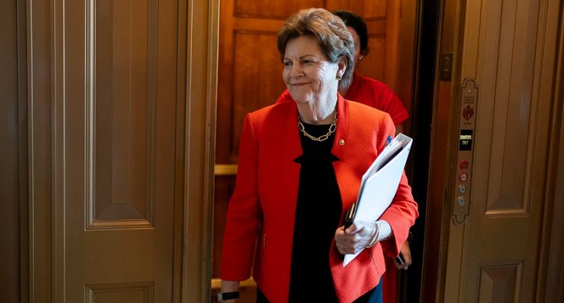 Jeanne Shaheen to retire, setting up battle for New Hampshire Senate seat