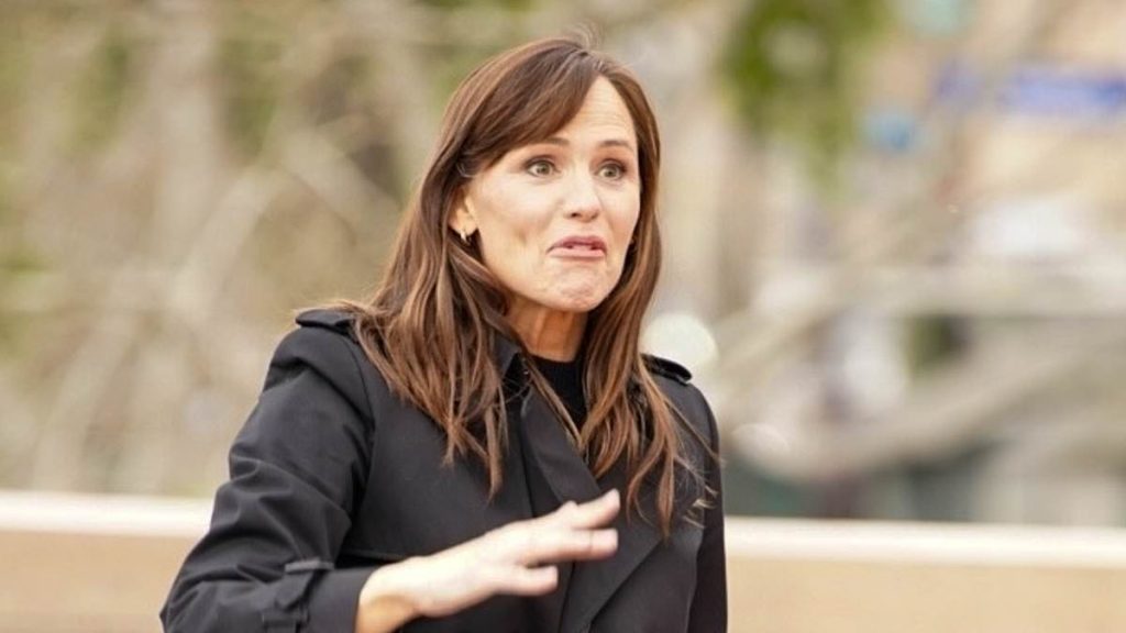 Jennifer Garner limbers up as she films action scenes in Paris
