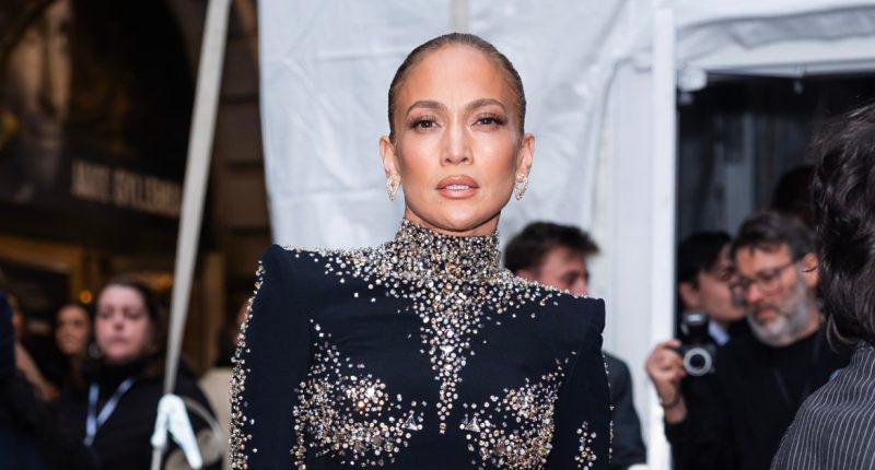 Jennifer Lopez Buys $18 Million House After Finalizing Divorce