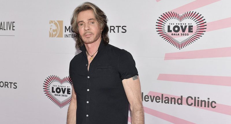 Jessie's Girl singer Rick Springfield shares shocking health news