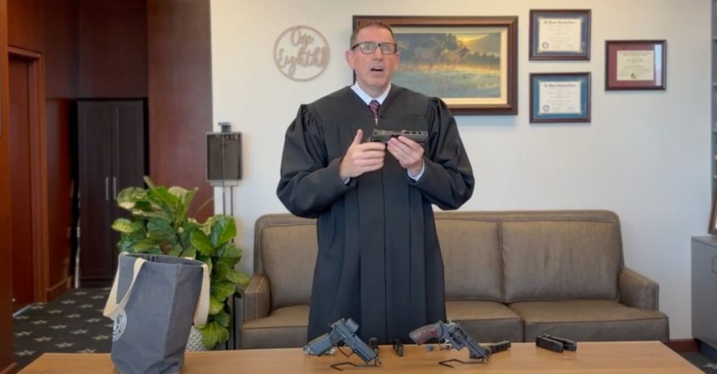 Judge handles weapons in rare video dissent in gun case
