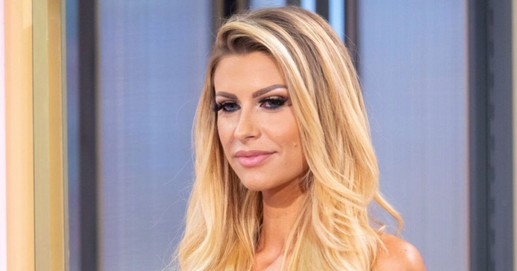 Mrs Hinch rushed to hospital weeks after giving birth as she shares worrying diagnosis